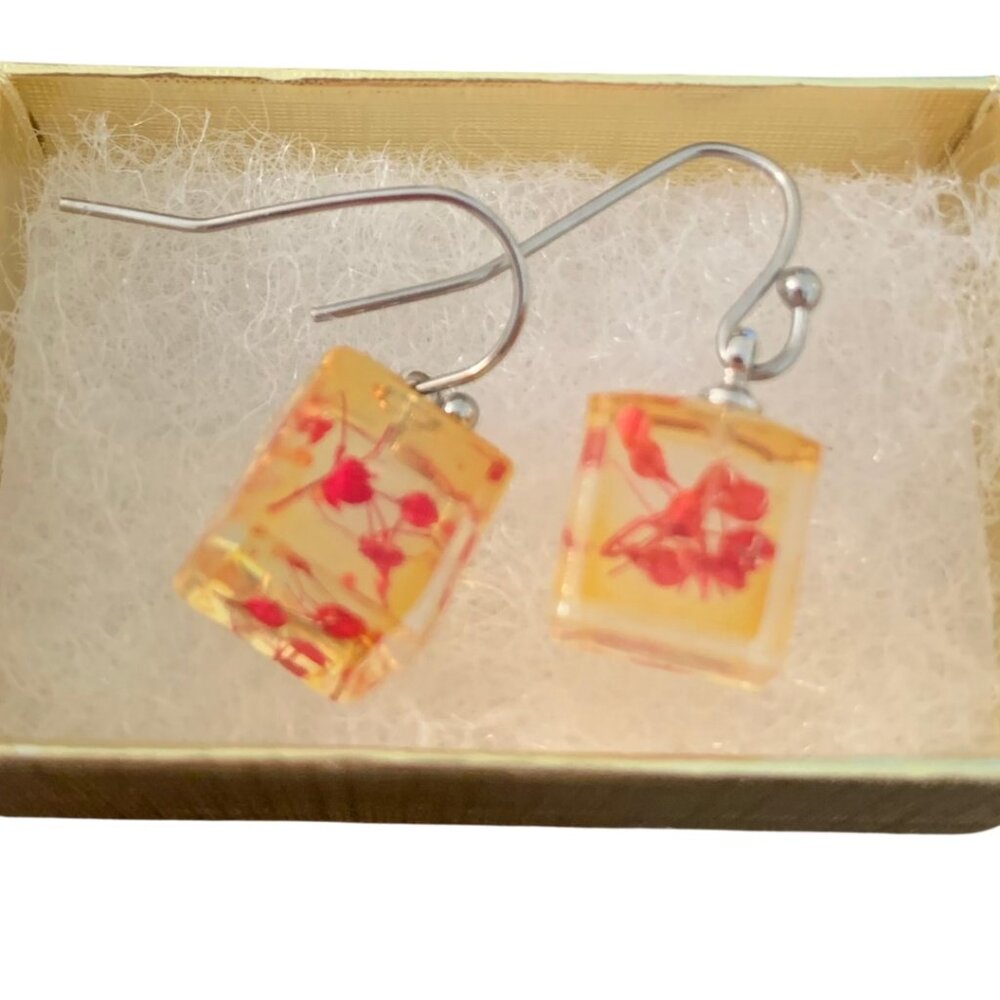 Pressed Flower Earrings Red Pressed Flower in a Cube